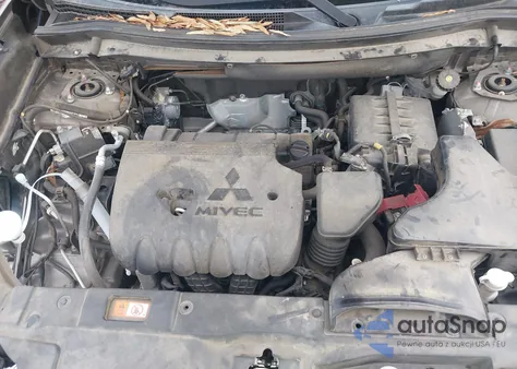 2017 Mitsubishi Outlander Sel z USA, uszkodzony, nr VIN JA4AD3A37HZ060233